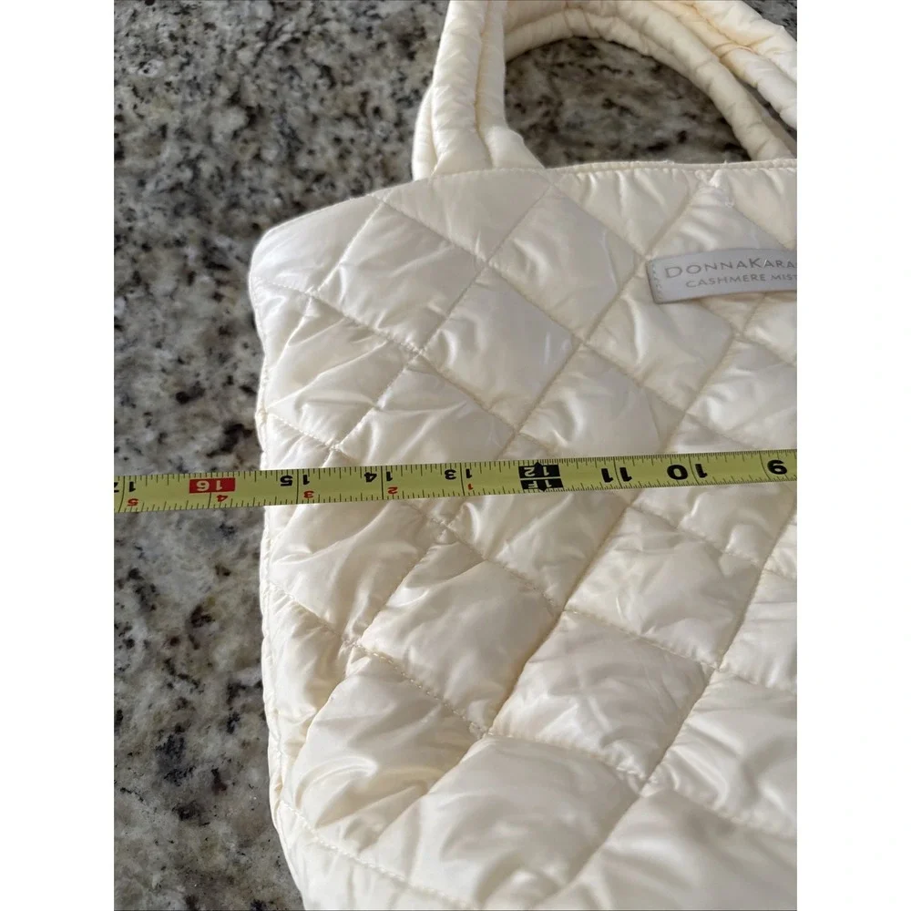 Donna Karan Cashmere Mist Tote quilted Travel Bag light Yellow4093‎